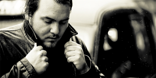 EXCLUSIVE VIDEO: Daniel Land & The Modern Painters - Eyes Wide Shut