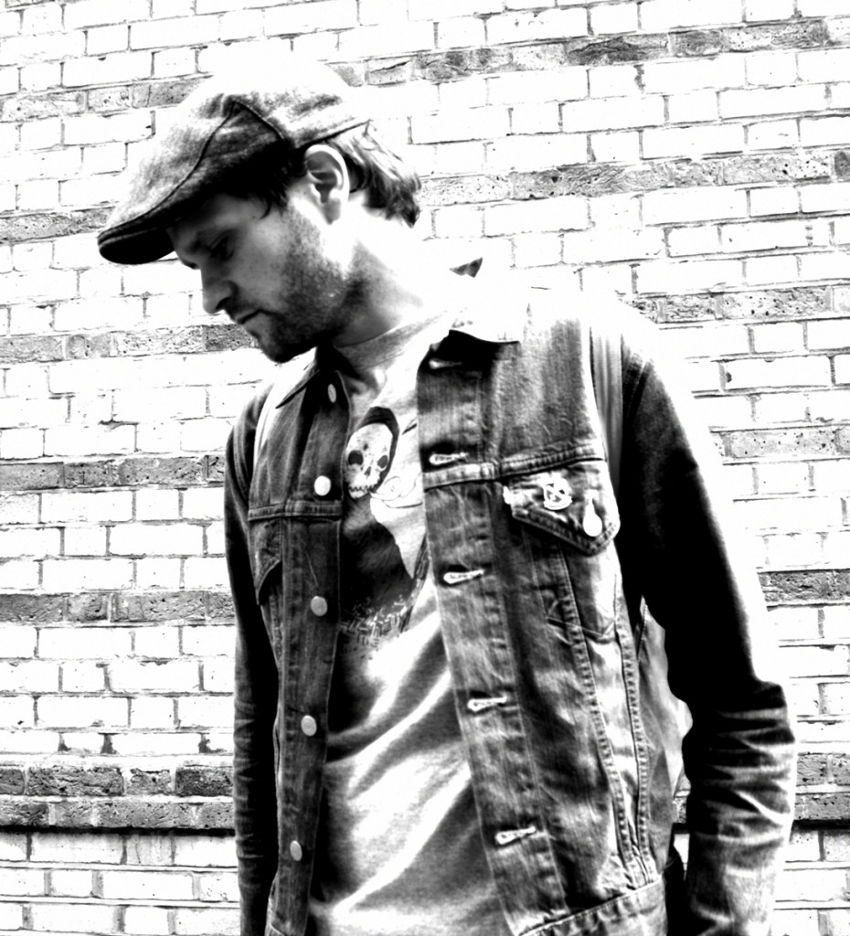 PREMIERE: Fulhäst - 'But They Don't Even Sell Lo-Fi Parasols In Top Shop' & Free Darren Hayman Remix 1