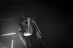 Chvrches, Soak - Cardiff University,13th March 2014 6