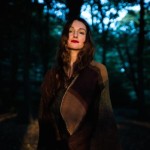 Track Of The Day #607: JOHANNA GLAZA – Paper Widow