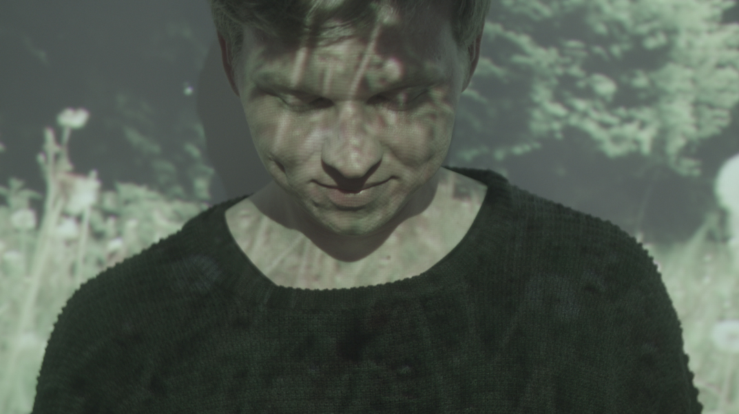 VIDEO PREMIERE: Rosenthal – “Heart” 2