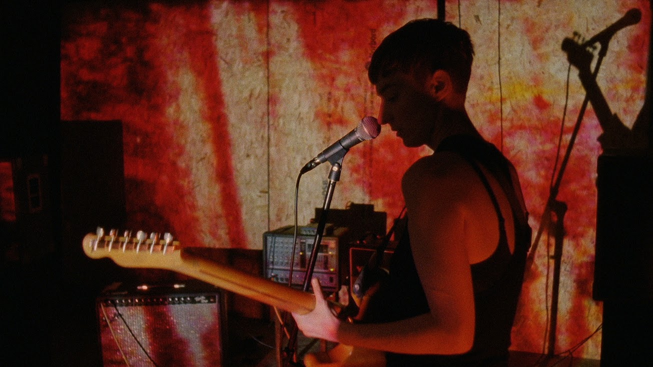 Track Of The Day #633: LoneLady - Groove It Out