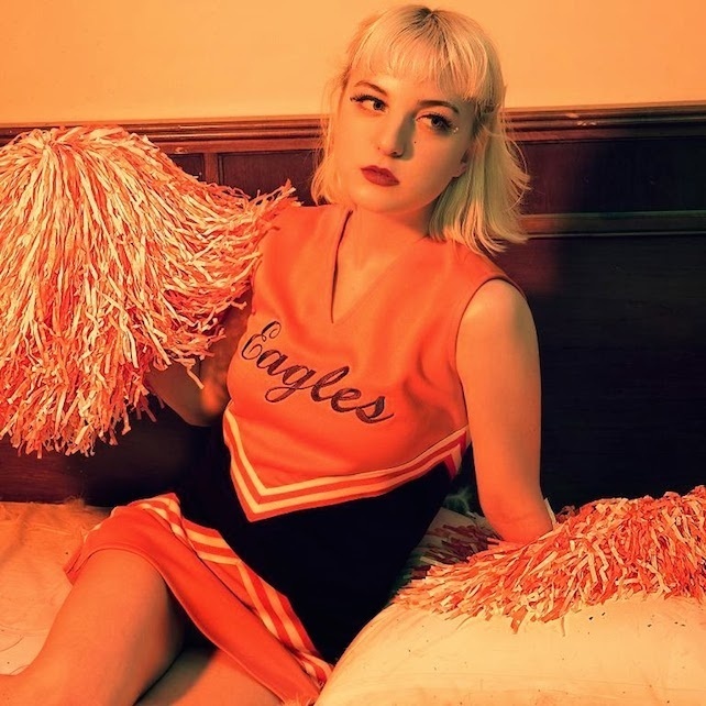 INTERVIEW: We chat to Lowell - she invites us for mushrooms, and describes herself as Whoop Caw Boom Crash Hmmmmmmmmmm 1