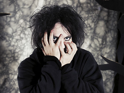Track Of The Day #693: Robert Smith - ‘There’s A Girl In The Corner’ (The Twilight Sad)