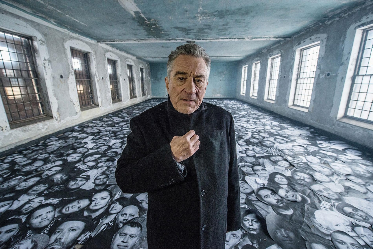 NEWS: Stream the new mini-album by Woodkid and Nils Frahm, featuring Robert De Niro
