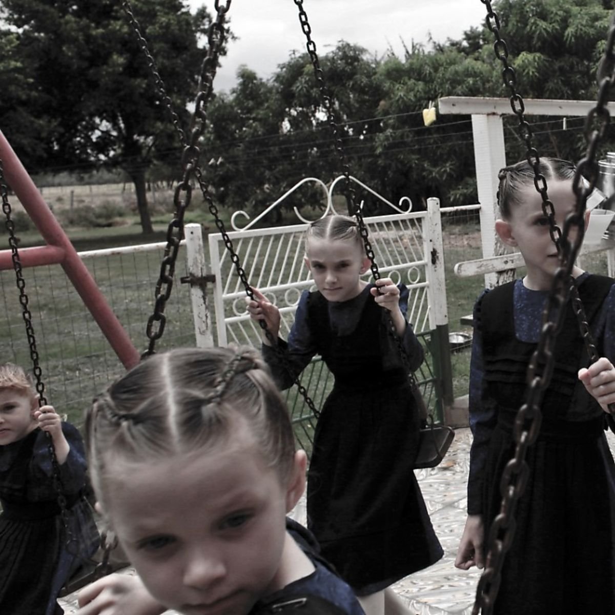 Crystal Castles - Amnesty (I) (Fiction Records)