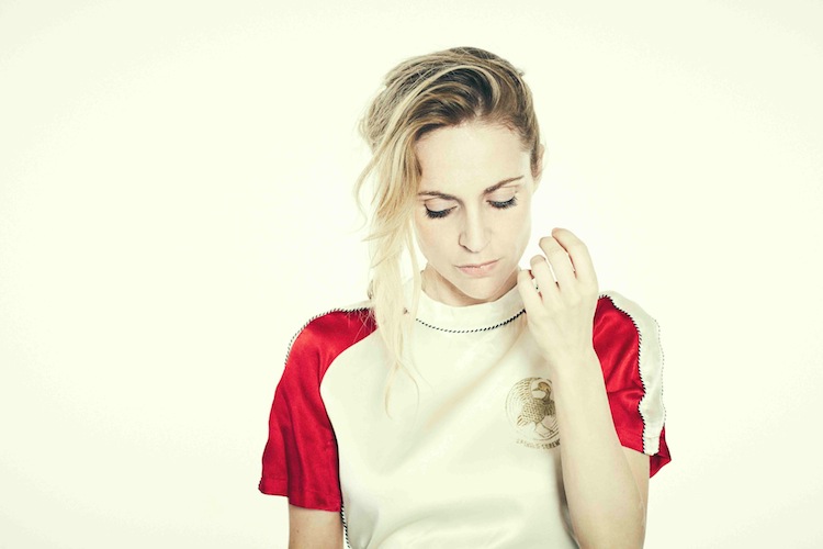 NEWS: Agnes Obel shares new single ‘Golden Green’