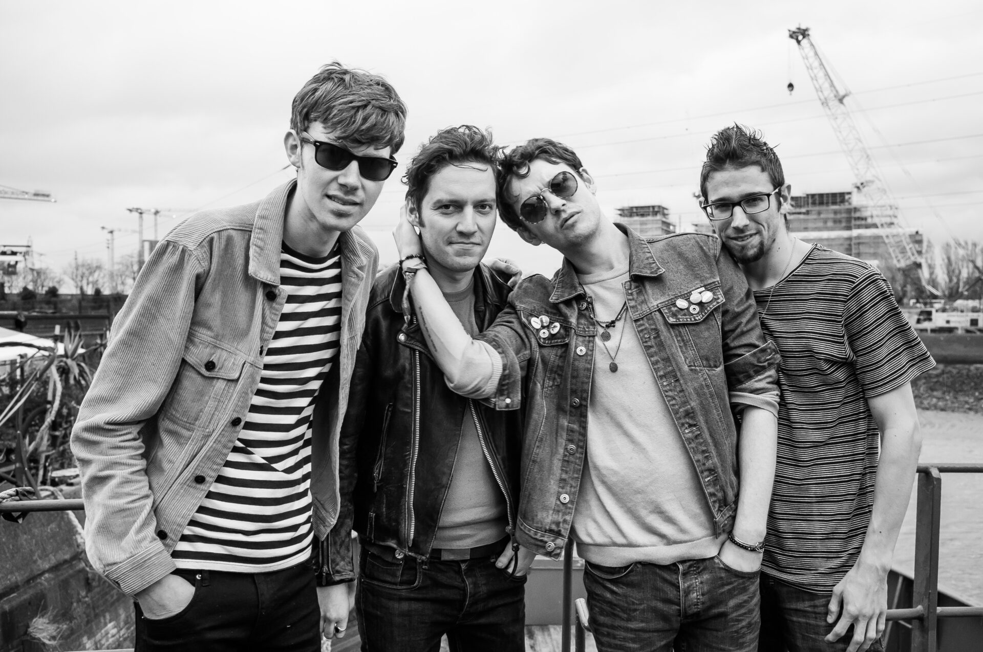 EXCLUSIVE: Sisteray 'Queen's English' Video Premiere