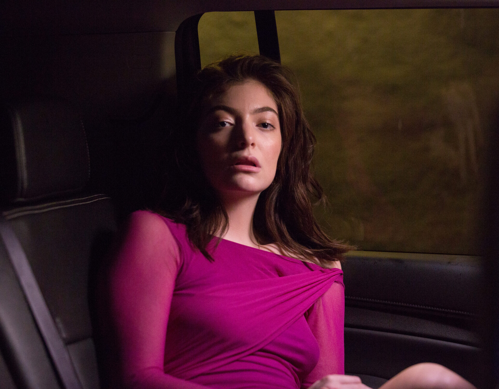 NEWS: Lorde shares new visual for "Perfect Places"