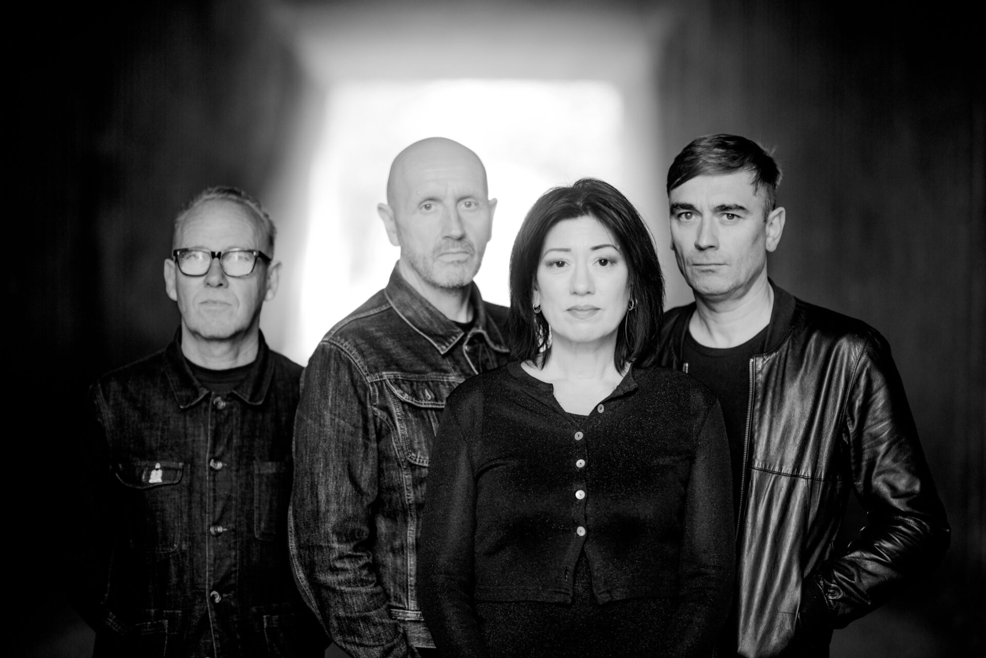 NEWS: Piroshka(Lush/Elastica) call for 'unity' on 'What's Next?'