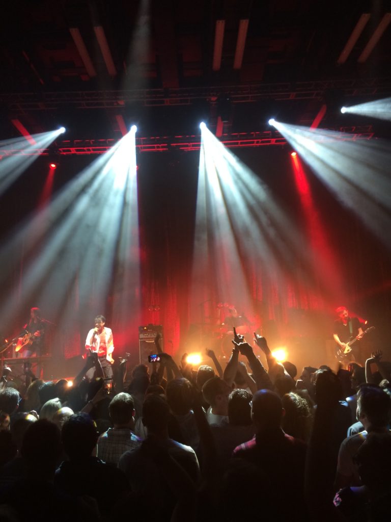Suede - The Great Hall, Cardiff University Students Union, 26/04/2019 24 IMG 2454 e1556488537800