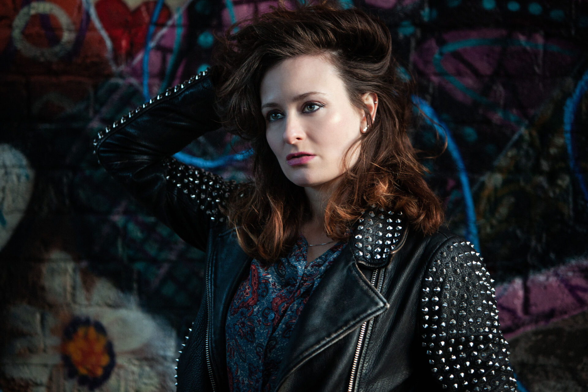 EXCLUSIVE: Lara Smiles "And It Hurts" Video Premiere