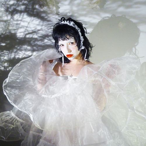 INTRODUCING: CURRENTMOODGIRL
