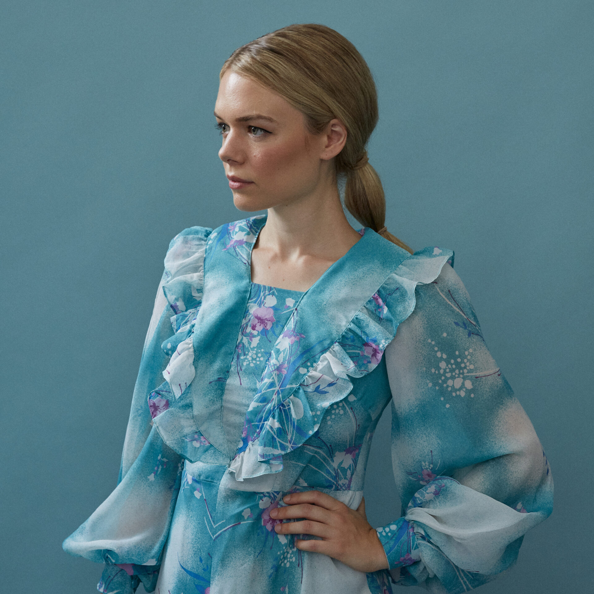 NEWS: Chloe Foy announces new album 'Where Shall We Begin' & releases soaring new single ‘Shining Star’