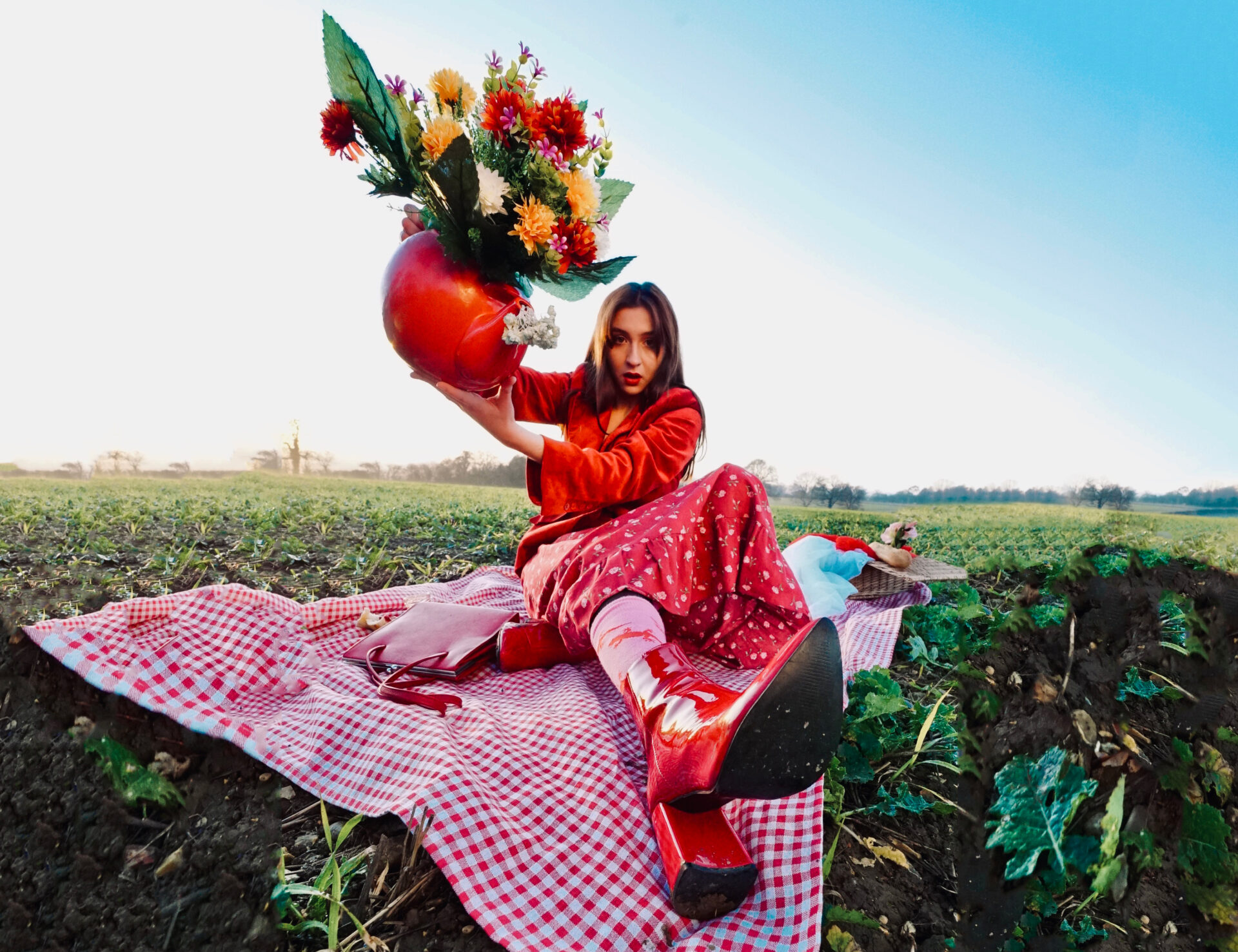 NEWS: Molly Burman shares striking new single ‘Everytime’ and announces new EP