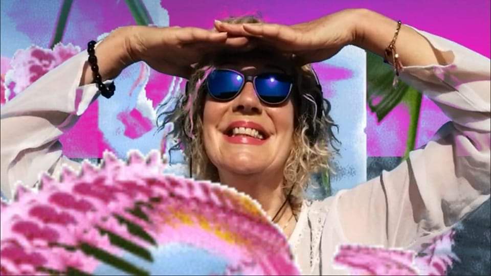 DESERT ISLAND TWIST - Maggie K. De Monde 2