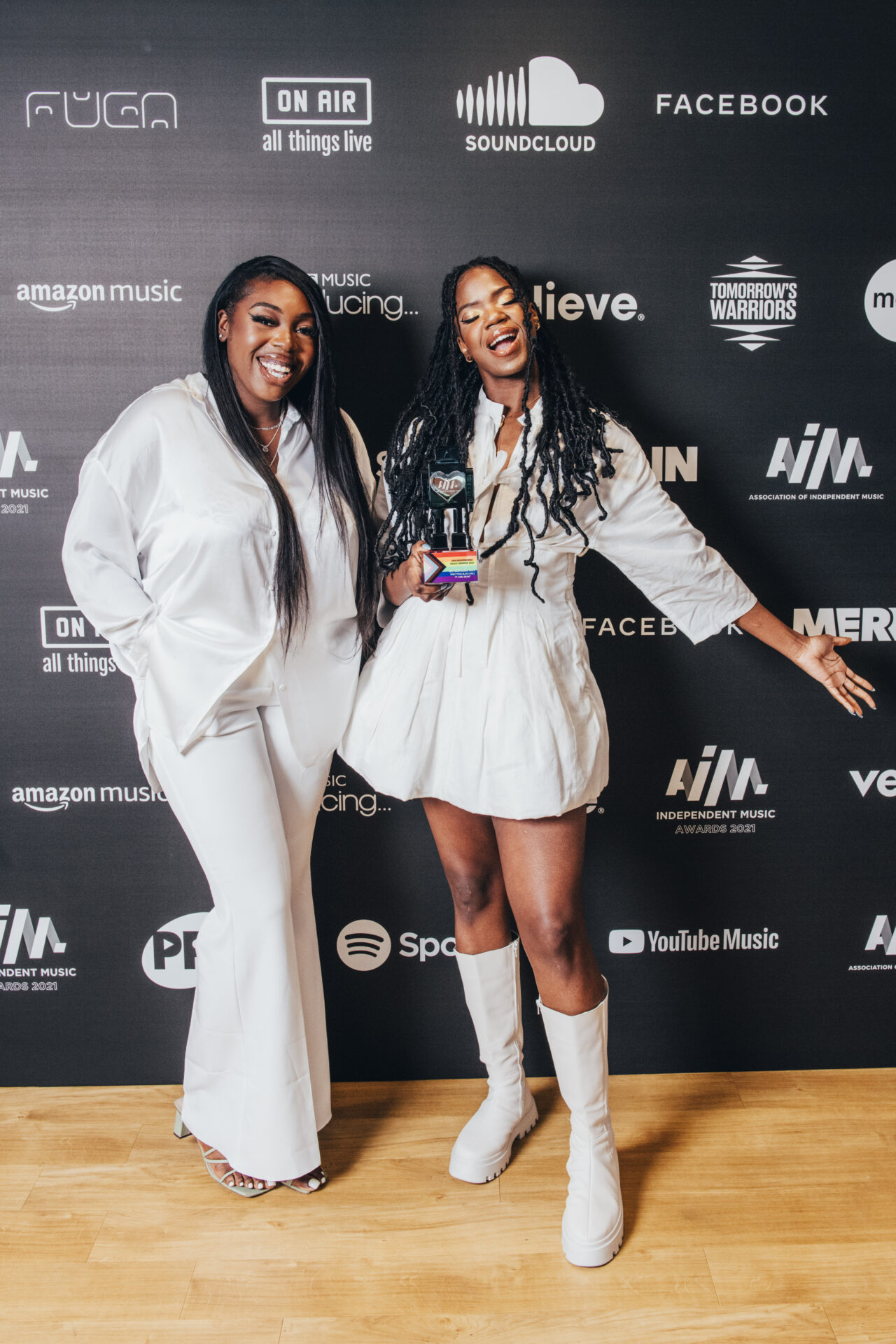 NEWS: Arlo Parks, ENNY, Working Men's Club and Joan Armatrading amongst winners at AIM awards 23 Amia Brave ENNY 350