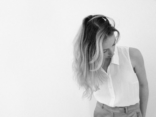 NEWS: Danielle Lewis announces debut album 'Dreaming in Slow Motion'