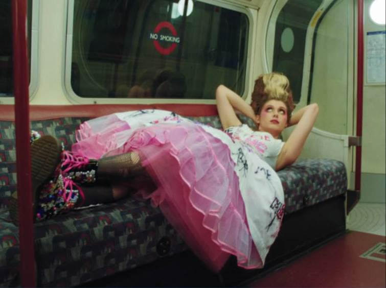 NEWS: Baby Queen shares Marie Antoinenette inspired video