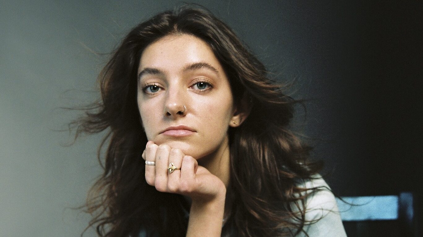 INTRODUCING: Alix Page