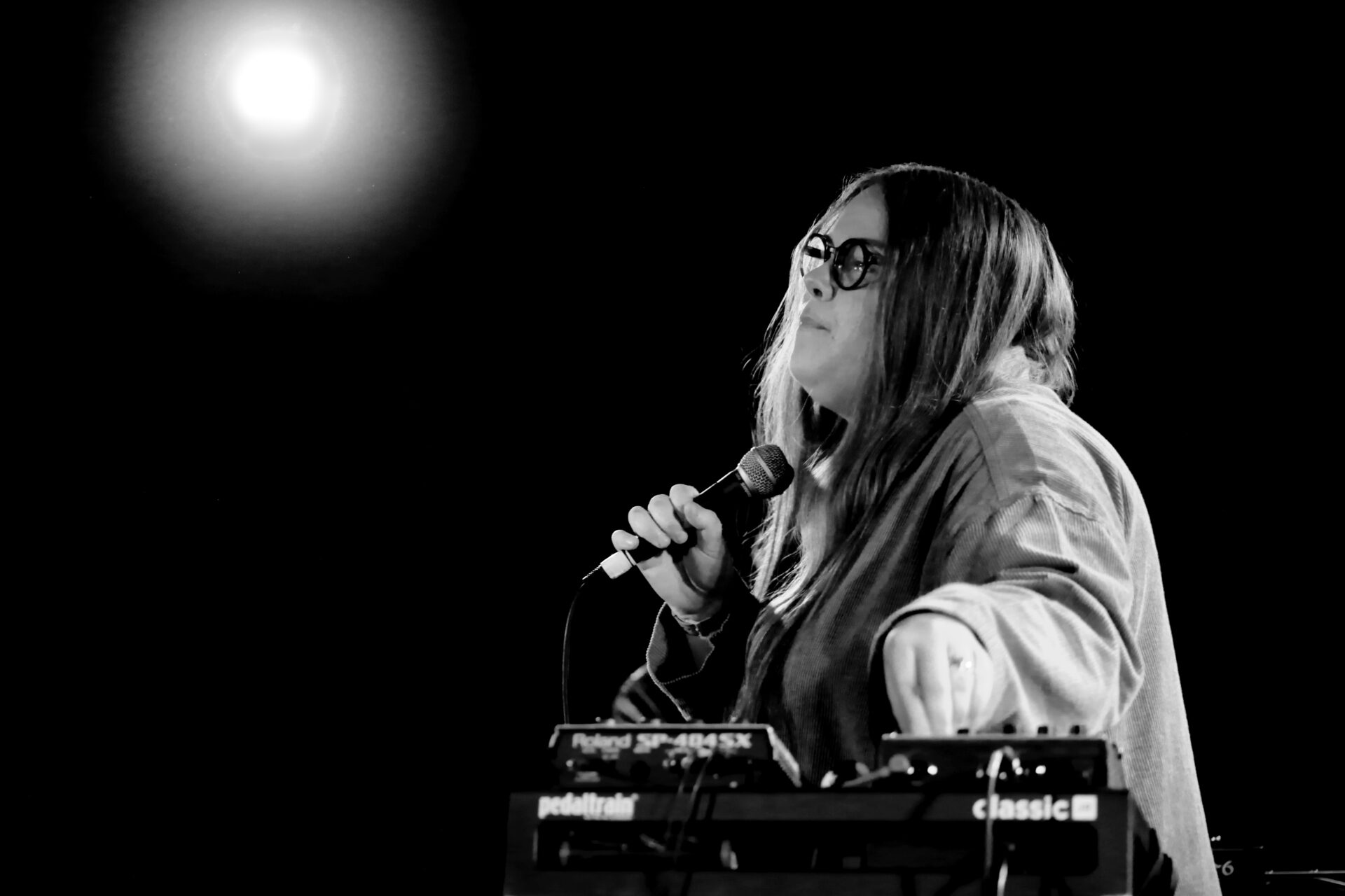 LIVE: Emma-Jean Thackray - Clwb Ifor Bach, Cardiff, 24/02/2022 2