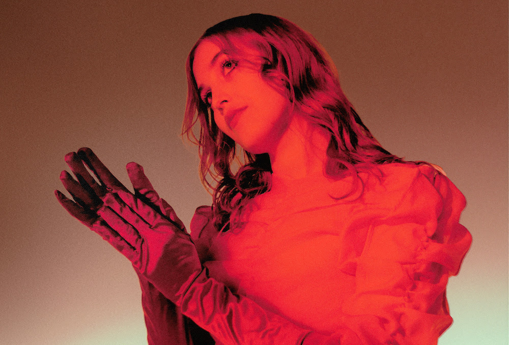 NEWS: Hatchie shares the trippy title track from her forthcoming second album, ‘Giving The World Away’ 2
