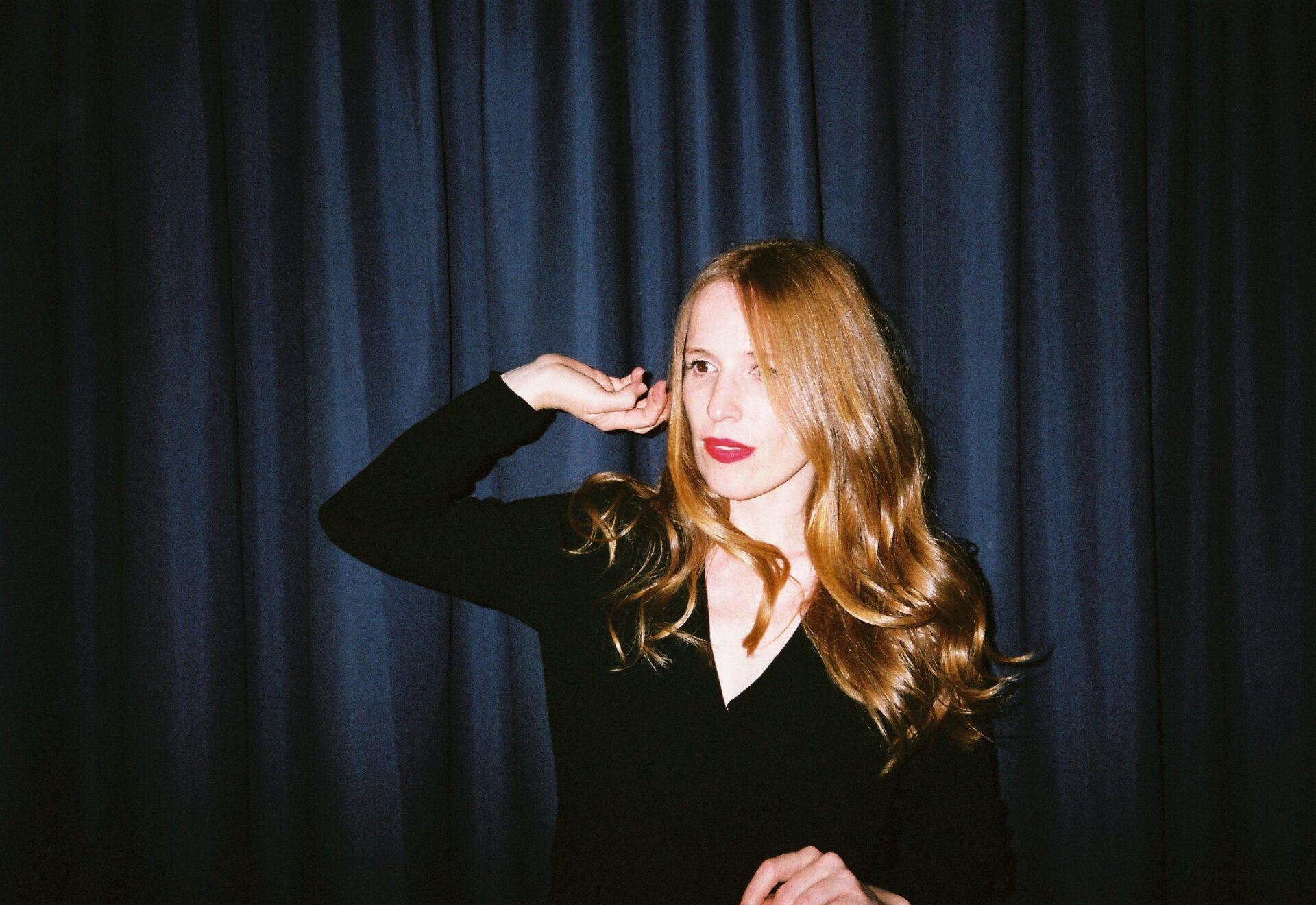 NEWS: Anna Prior(Metronomy) shares life affirming house pop of 'Easier Alone'
