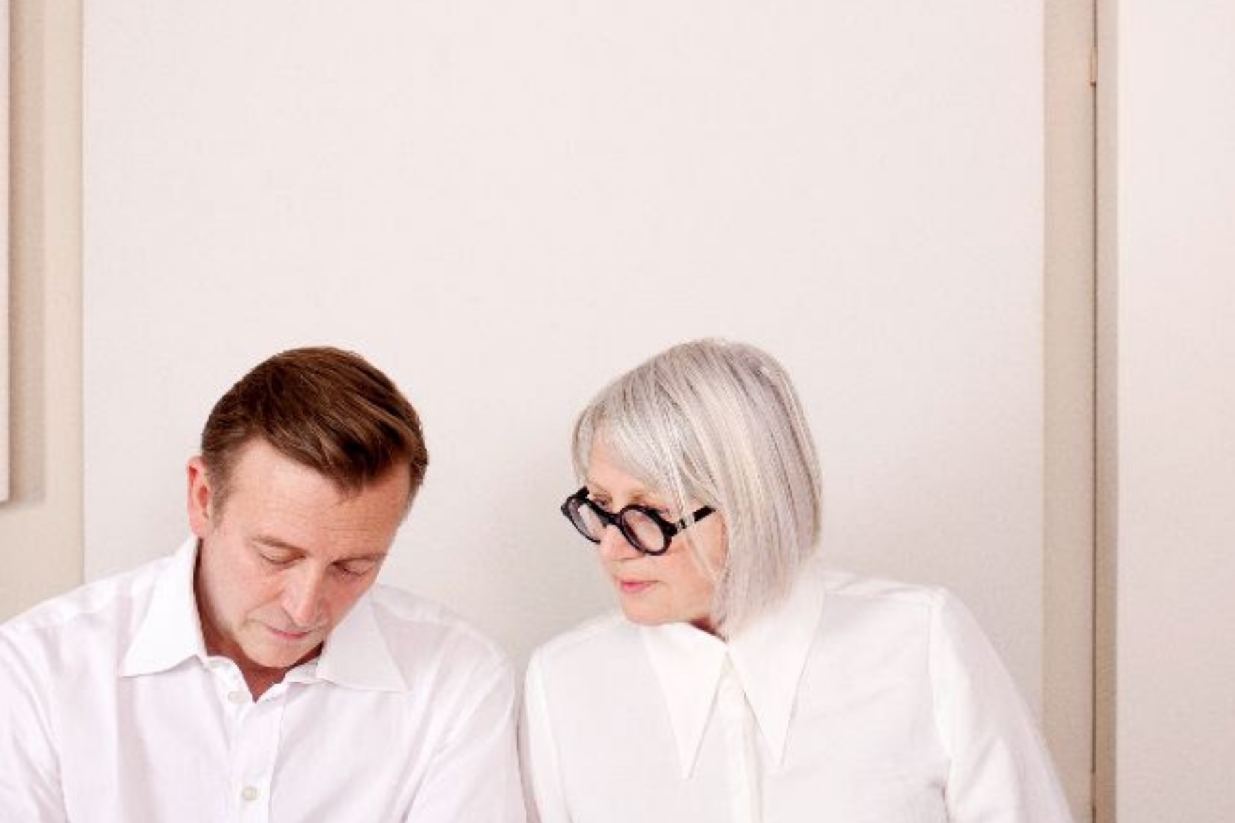 NEWS: Elizabeth Fraser (Cocteau Twins) & Damon Reece (Massive Attack) share celestial 'Golden Air' from forthcoming EP 'Sun's Signature'
