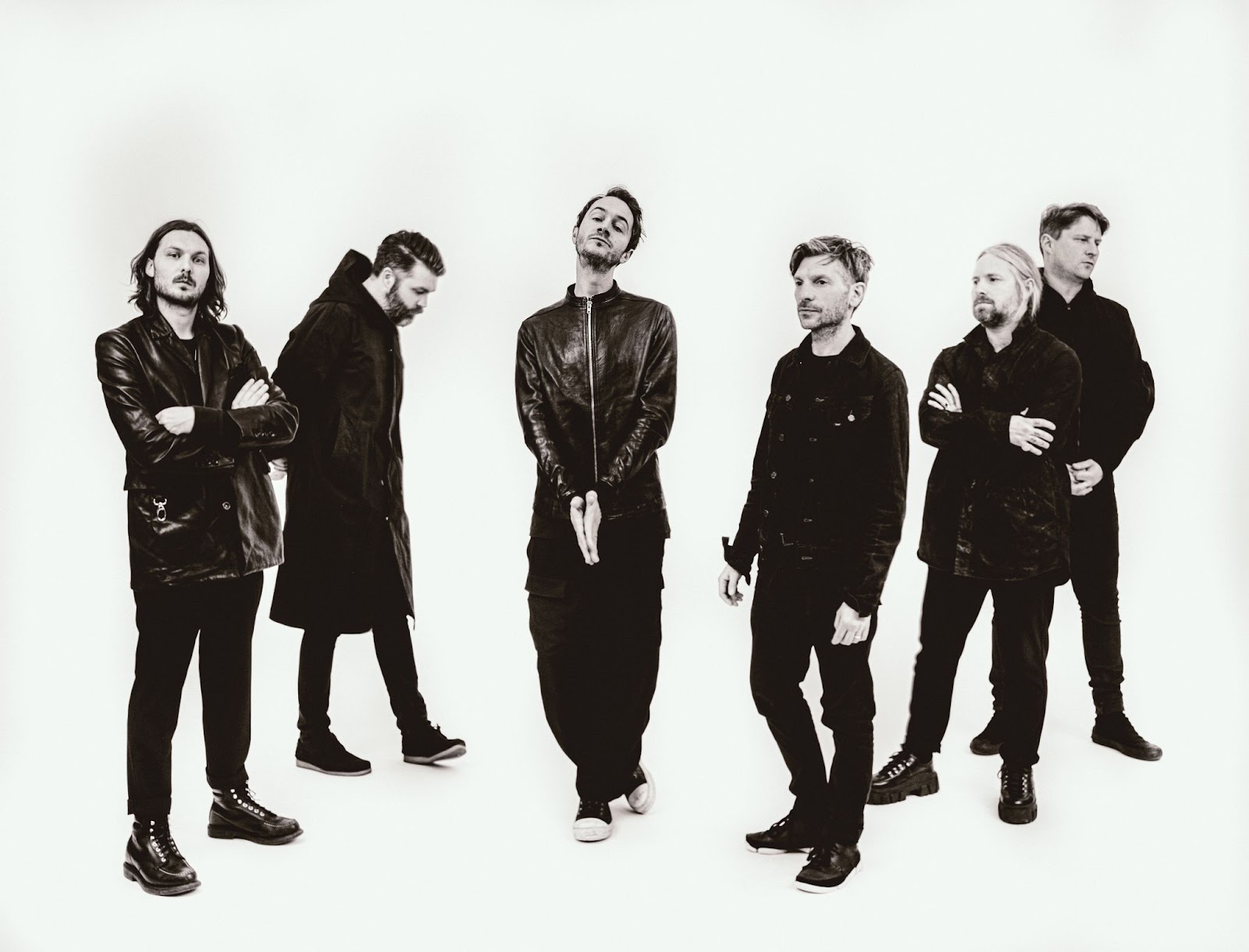 NEWS: Editors announce seventh studio album 'EBM' and share new single 'Karma Climb'
