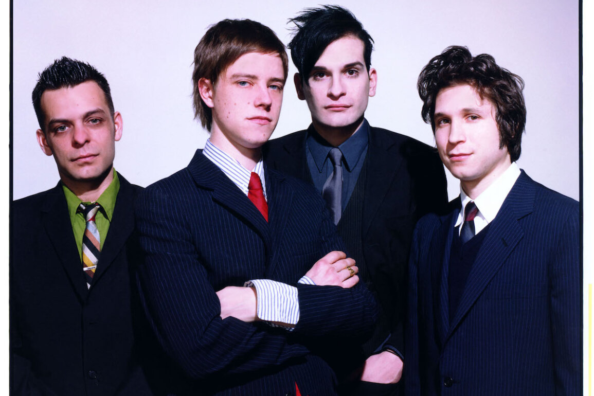 NEWS: Interpol celebrate 20 years of 'Turn on the Bright Lights' with digital release of 'The Black EP' and rare 2002 documentary 23 NEWS: Interpol celebrate 20 years of 'Turn on the Bright Lights' with digital release of 'The Black EP' and rare 2002 documentary