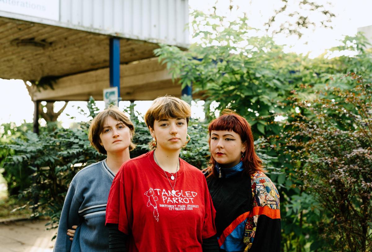 LIVE: Adwaith - Narberth Queen's Hall, 02/09/2022