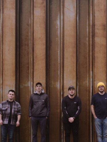 PREMIERE : Breichiau Hir video for album closer 'Dal Lan Gyda’n Hun'