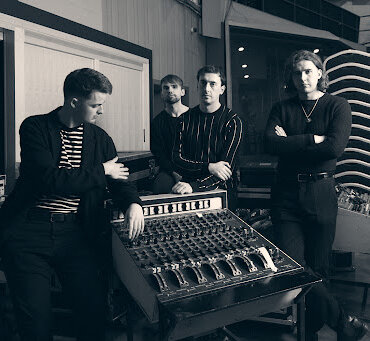 NEWS:  The Clockworks release new single 'Advertise Me' ahead of UK and EU shows