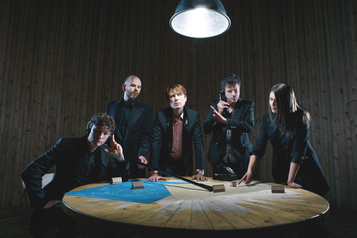 NEWS: Franz Ferdinand announce trio of UK gigs 23 NEWS: Franz Ferdinand announce trio of UK gigs