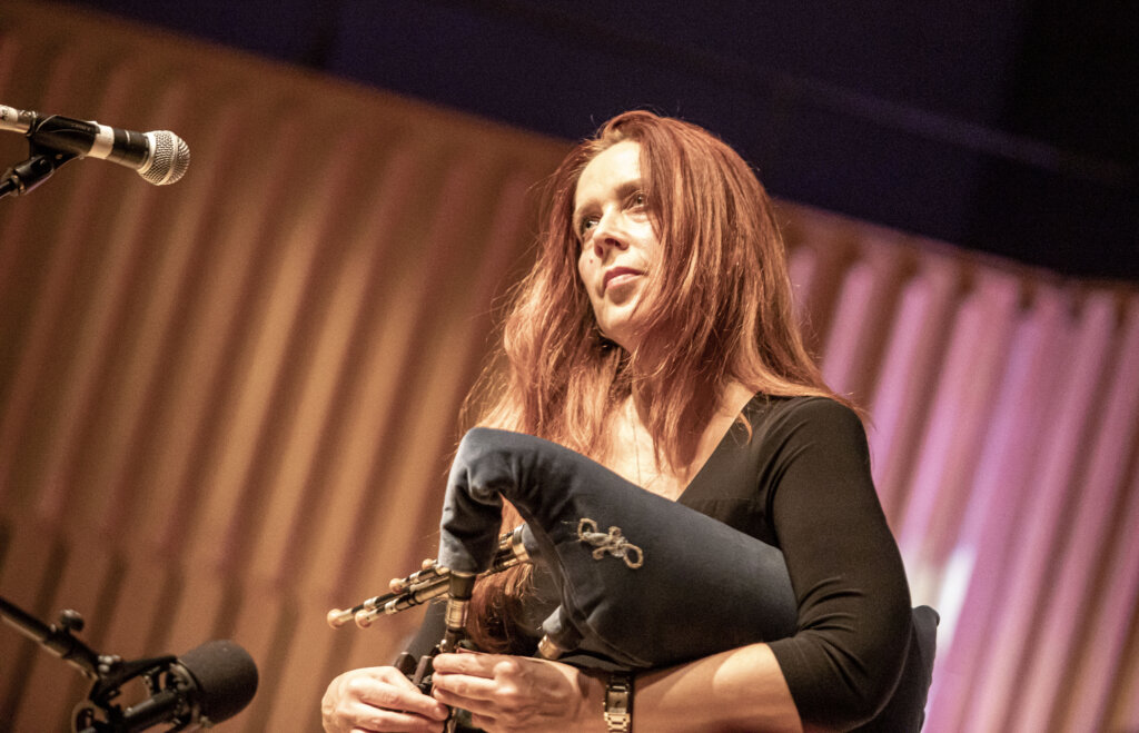 LIVE: Kathryn Tickell & the Darkening – Howard Assembly Room, Leeds, 22/10/2022 23 042 1