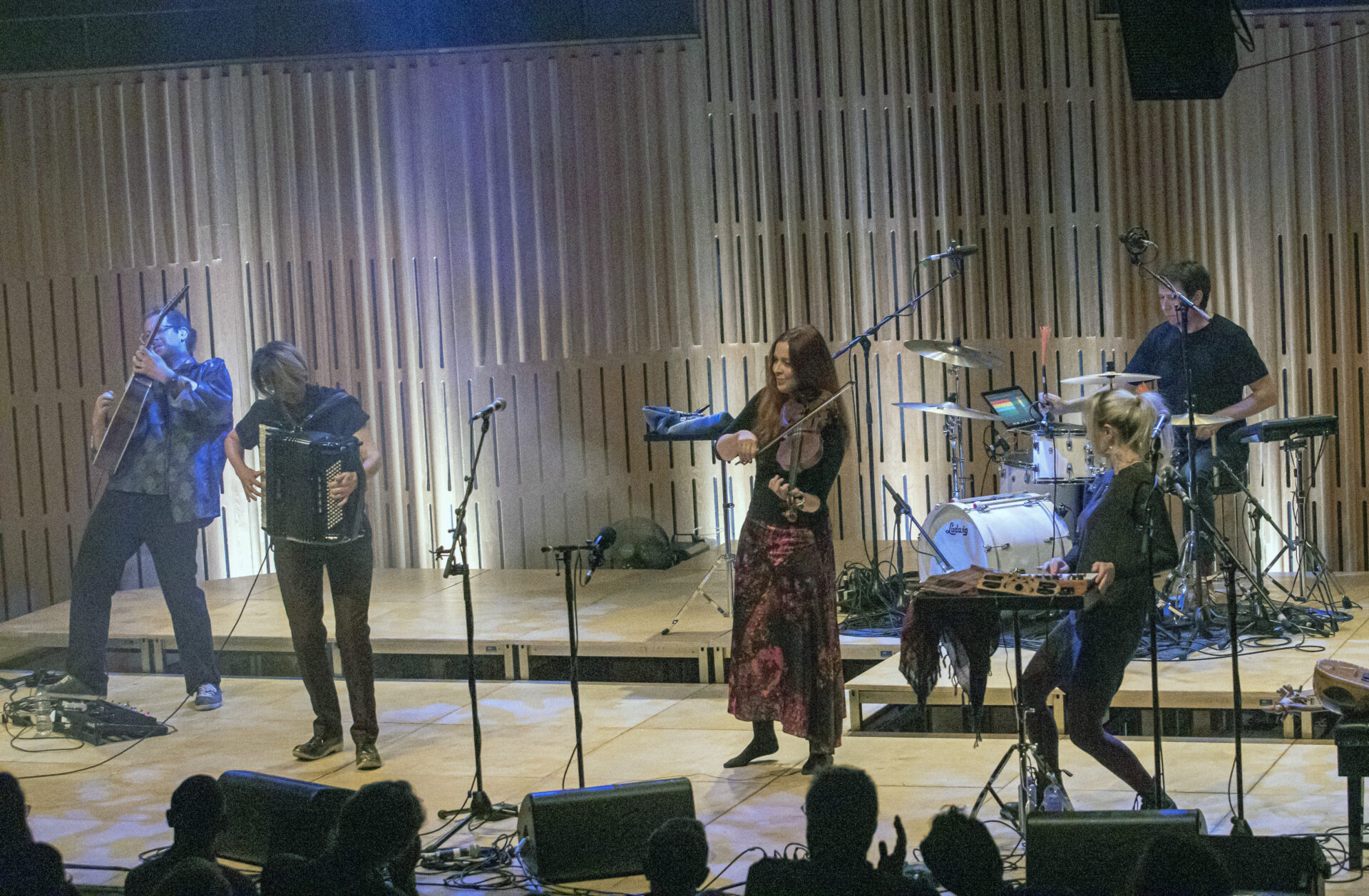 LIVE: Kathryn Tickell & the Darkening – Howard Assembly Room, Leeds, 22/10/2022 1
