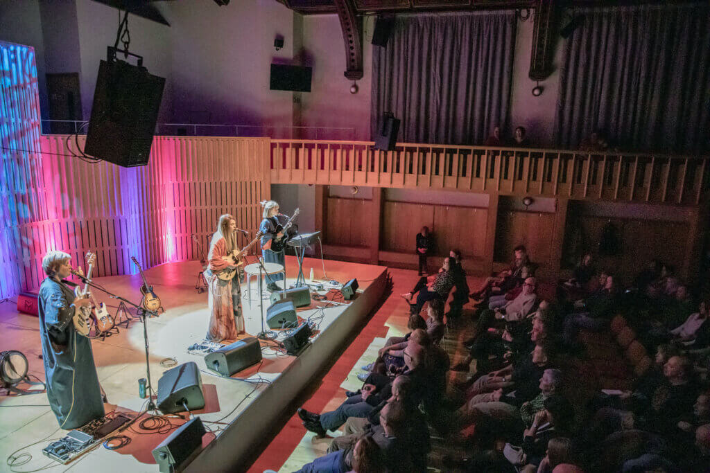 LIVE: Jesca Hoop – Howard Assembly Room, Leeds, 04/12/2022 23 019
