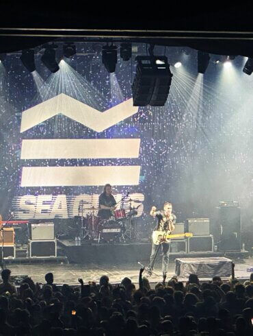 LIVE: Sea Girls - O2 Academy Warehouse, Manchester, 27/11/2022 2