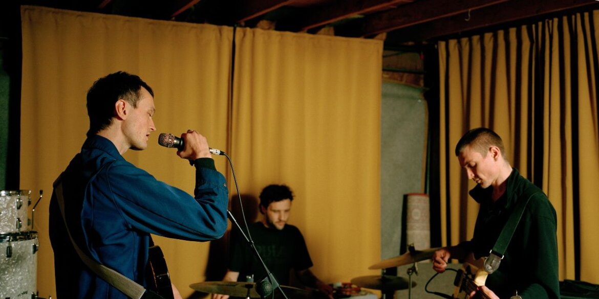 NEWS: Cola announce new European tour dates and 'Deep in View' deluxe edition