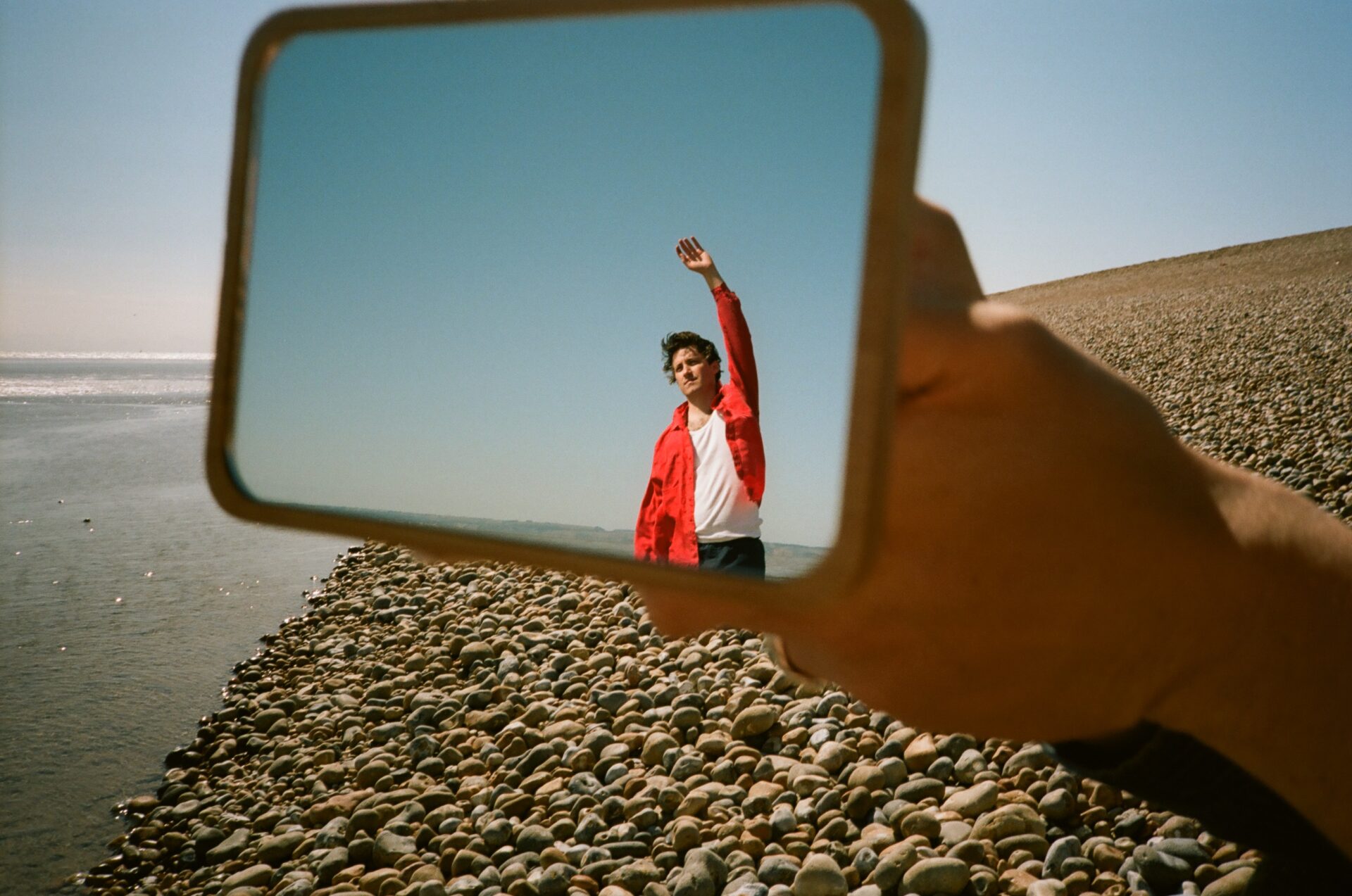 NEWS: Jamws releases latest single 'How's LA?' via Cafe Au Lait Records