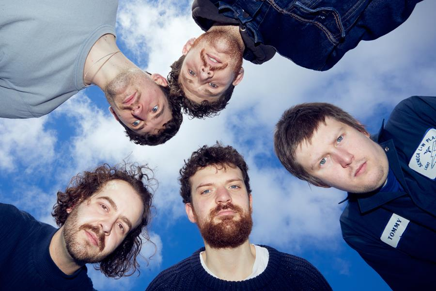 NEWS: Moreish Idols share new single 'Chum' ahead of 'Lock Eyes and Collide' EP