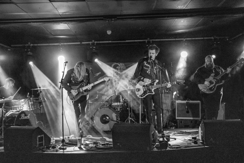LIVE: The Sadies / Cowgirl – The Crescent, York, 20/10/2023 23 109