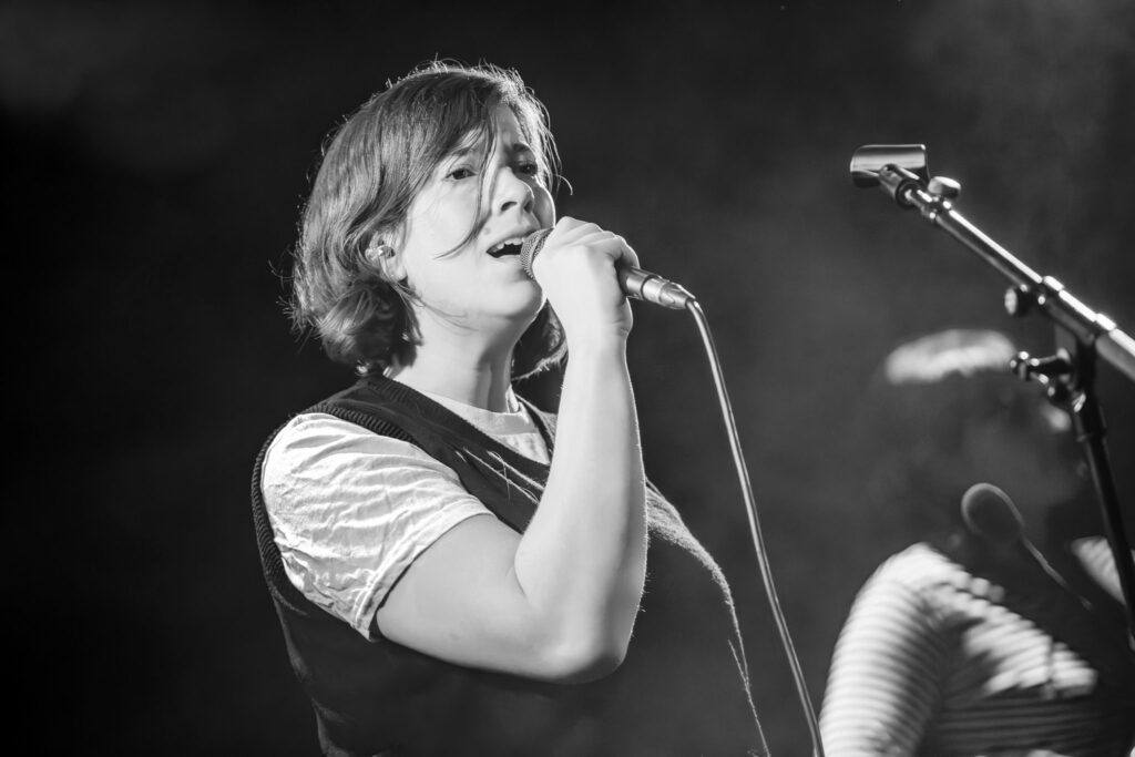 LIVE: Girl Ray – Belgrave Music Hall, Leeds, 28/11/2023 24 103 Enhanced NR