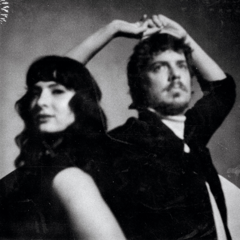 NEWS: Donna Blue share 'Fantasy Girl' track 24 image 4