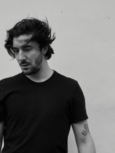 Black and white photo of singer Jaws the Shark