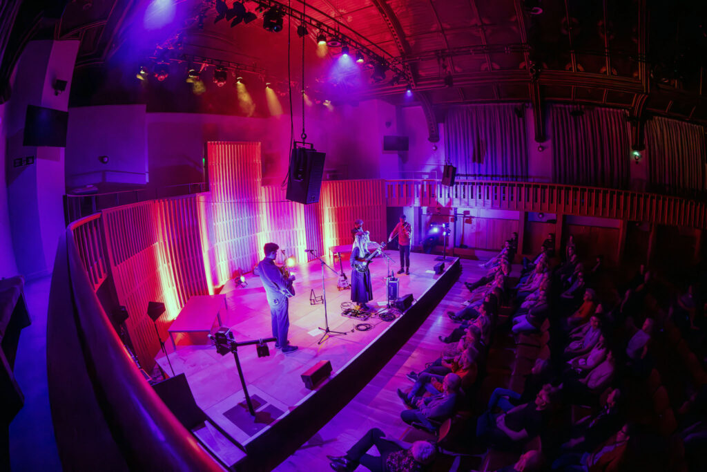 LIVE: Jesca Hoop / Rihab Azar – Howard Assembly Room, Leeds, 17/05/2024 24 072 Enhanced NR