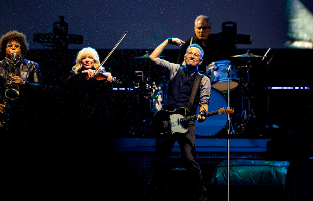IN CAMERA: Bruce Springsteen & the E-Street Band – Stadium of Light, Sunderland, 22/05/2024 45 Bruce Spingsteen Sunderland Daniel Robson 23