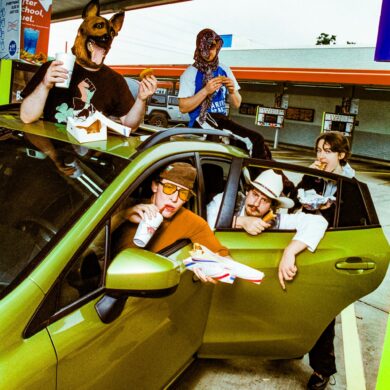 The five band members of Fat Dog