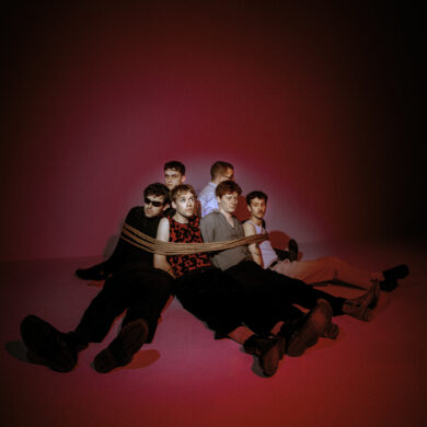 The six band members of Flat Party