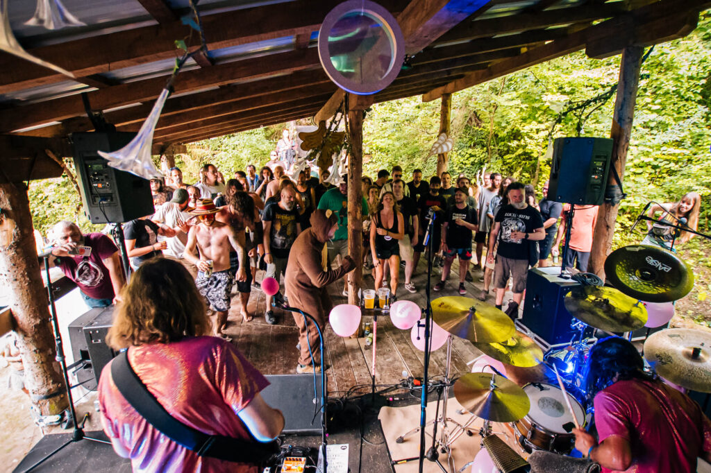 FESTIVAL REPORT: Bearstone Festival 38 Zolle at the Mill Stage.
